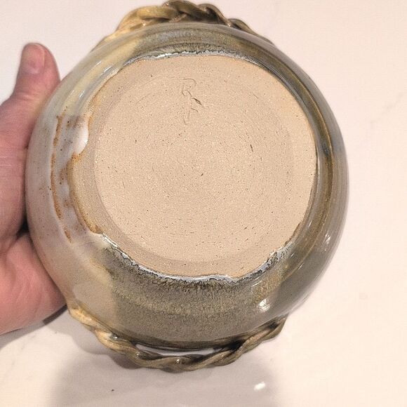 Handmade Ribbed Pottery Bowl with Braided Handles Artist Signed - Picture 6 of 9